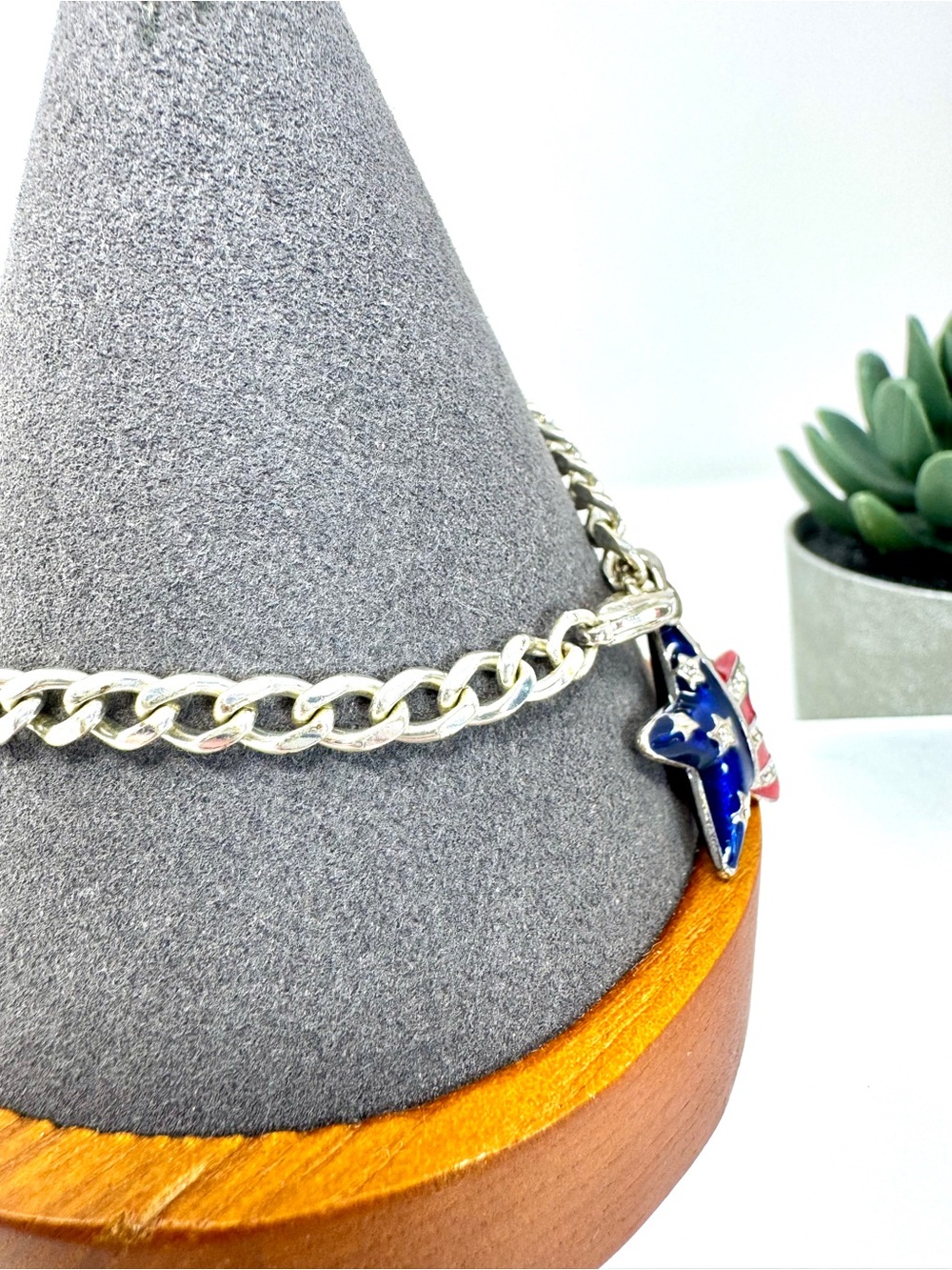 Rare Vintage Y2K Era Tommy Hilfiger Patriotic Inspired Jewelry Set - Picture 5 of 16